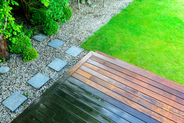 Best Pool Deck Cleaning  in West Dundee, IL